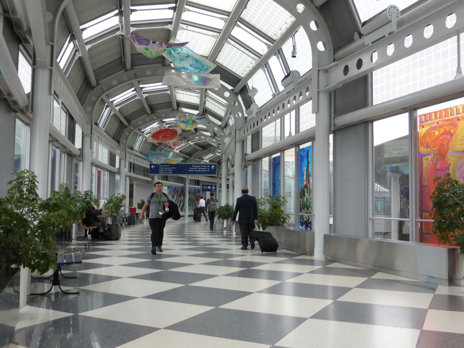 Panasonic Lumix DMC-ZS30 (Lumix DMC-TZ40) sample photo. Gang, walk, airport photography