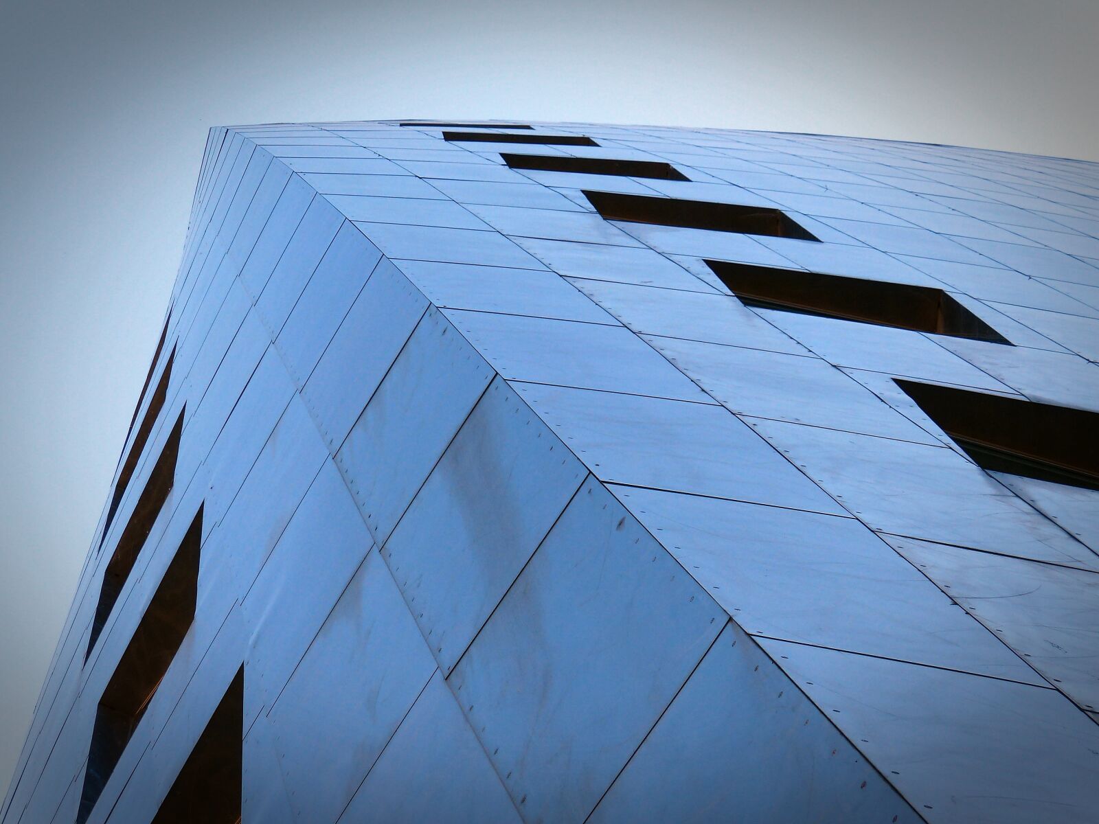 Panasonic Lumix DMC-FZ200 sample photo. Architecture, modern, abstract photography