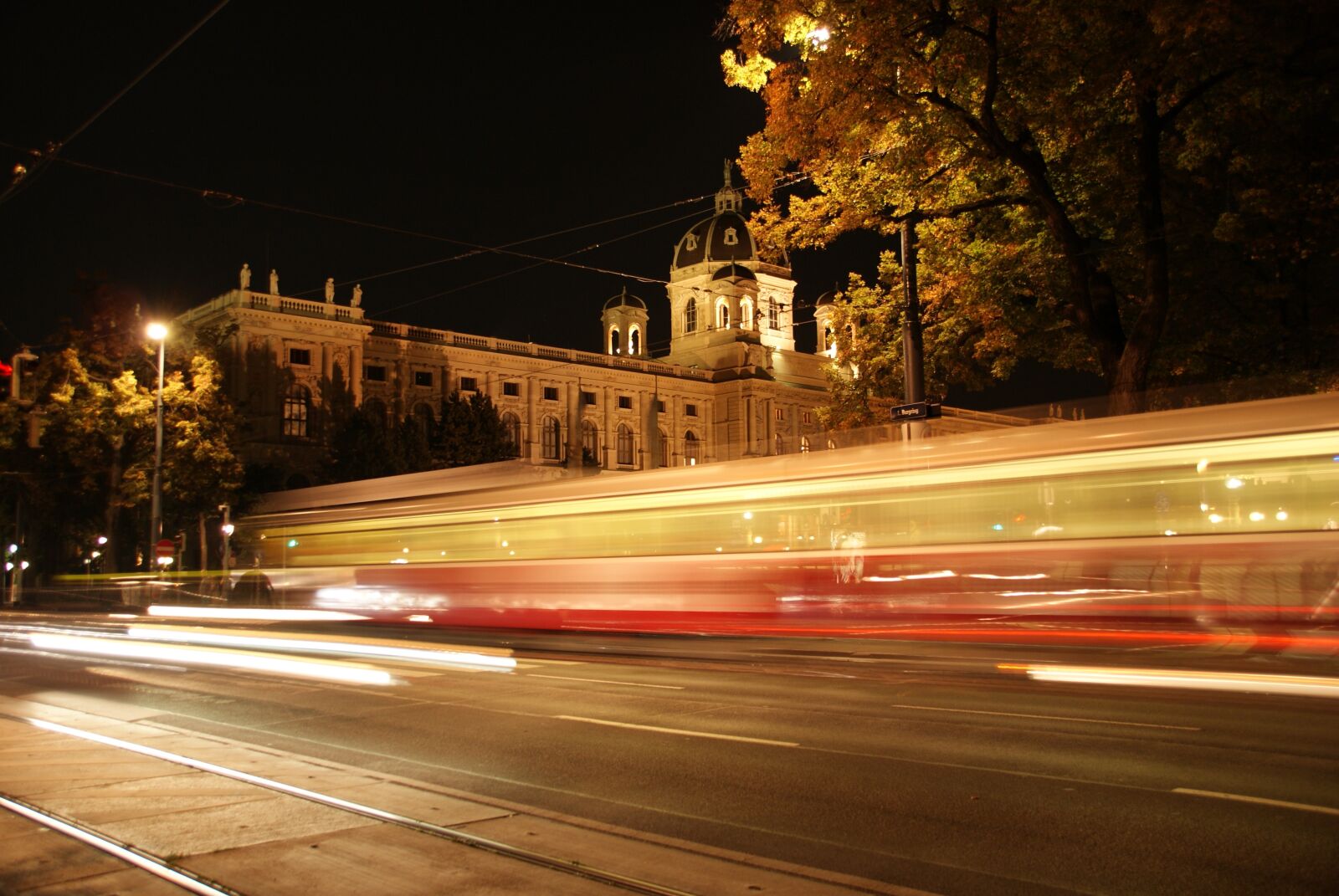 Sony Alpha DSLR-A230 sample photo. Hofburg, vienna, night photography
