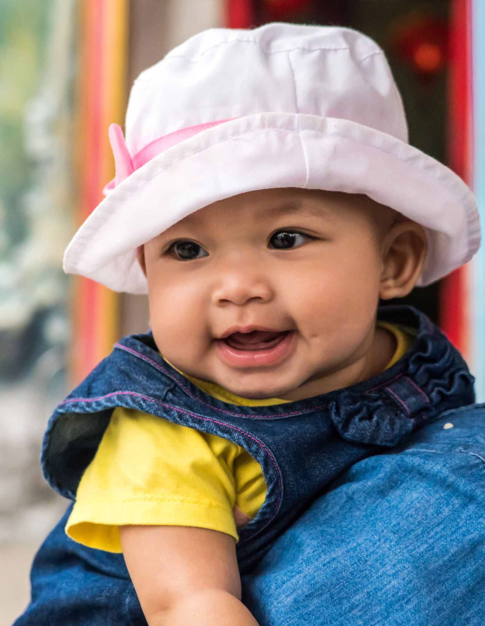 Sony a7R II + Sony FE 24-240mm F3.5-6.3 OSS sample photo. Baby, people person, happy photography