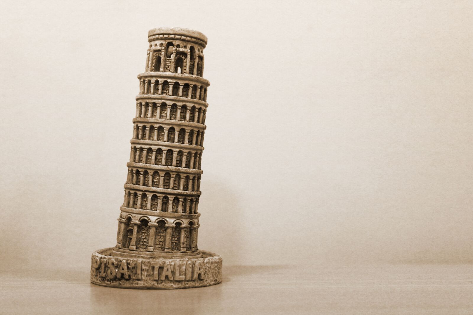 Canon EOS 1200D (EOS Rebel T5 / EOS Kiss X70 / EOS Hi) sample photo. Tower, tower of pisa photography
