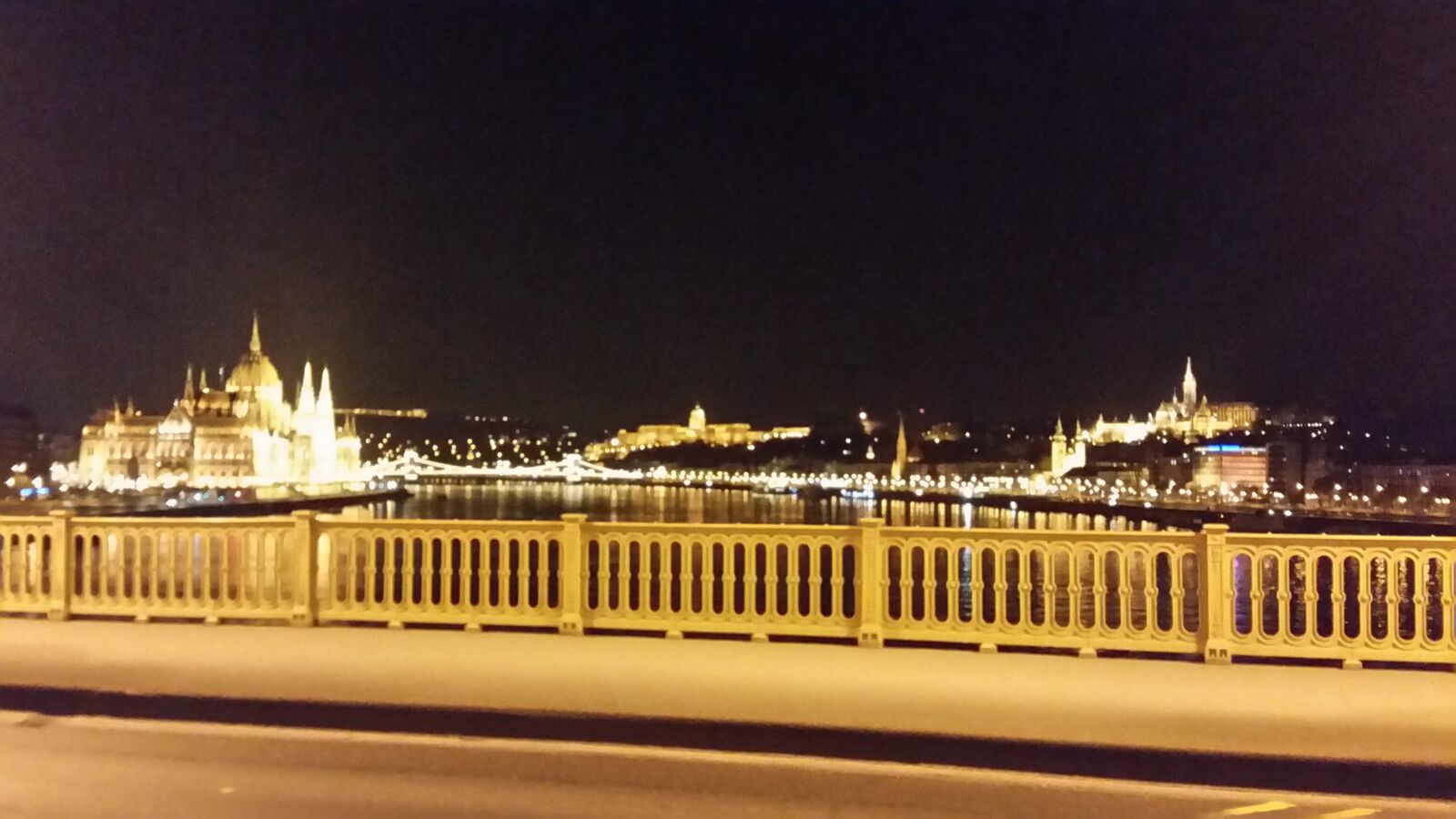 Samsung Galaxy S5 sample photo. Hungary, travel, budapest photography