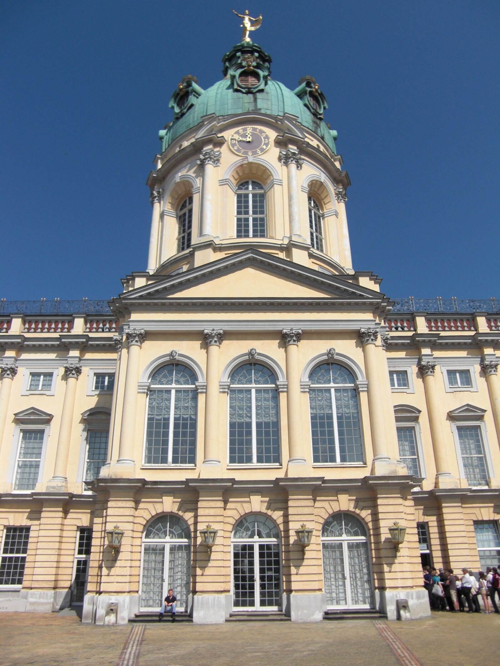 CASIO EX-Z200 sample photo. Castle charlottenburg, berlin, castle photography