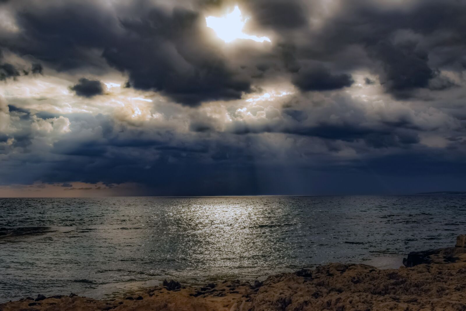Nikon D3300 sample photo. Rocky coast, sea, stormy photography
