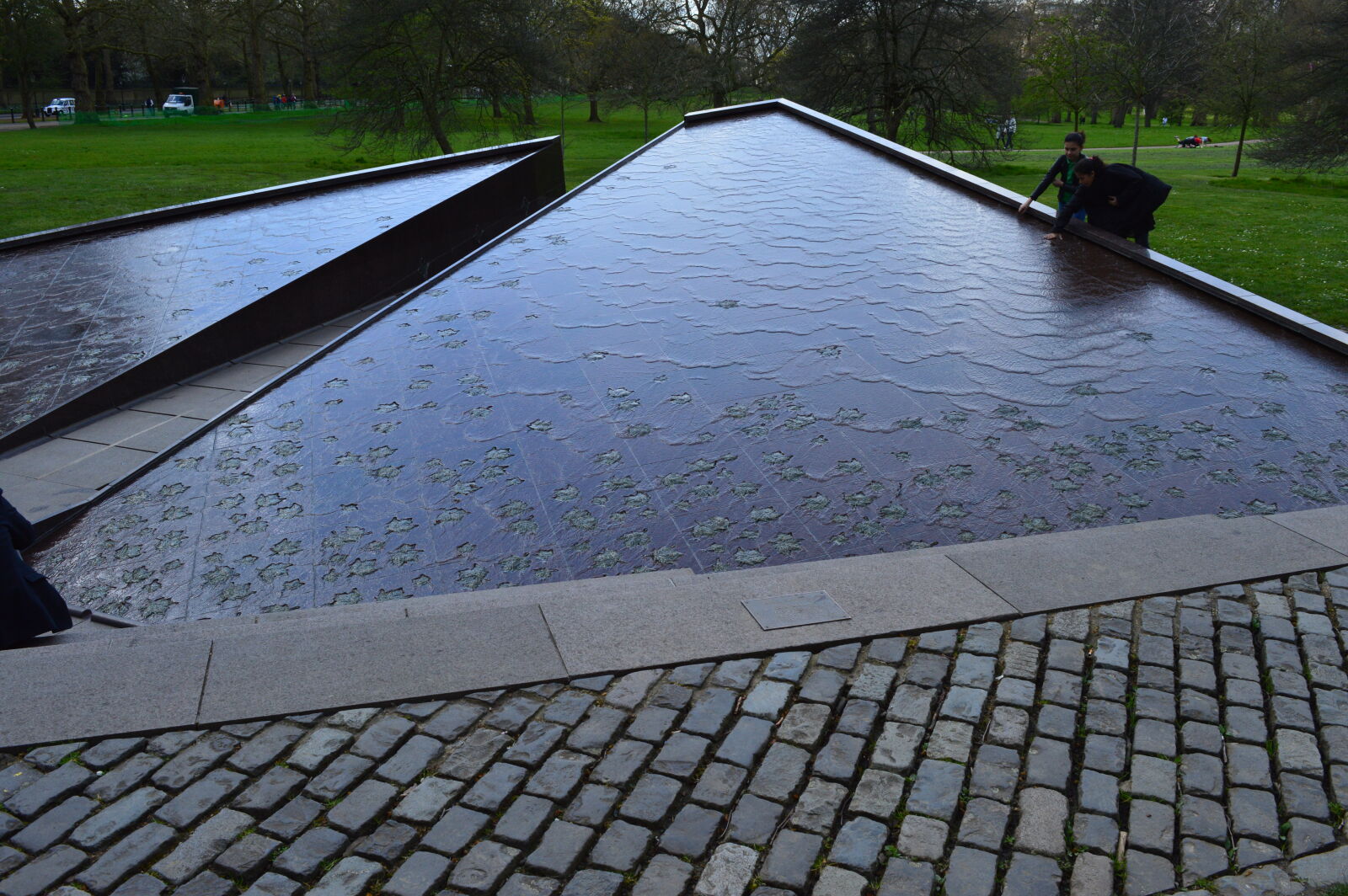 Nikon D3200 sample photo. Canada, london, memorial, water photography