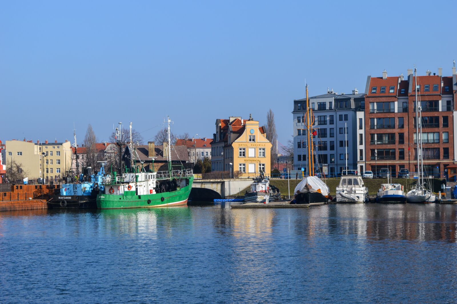 Nikon D3200 sample photo. River, city, architecture photography