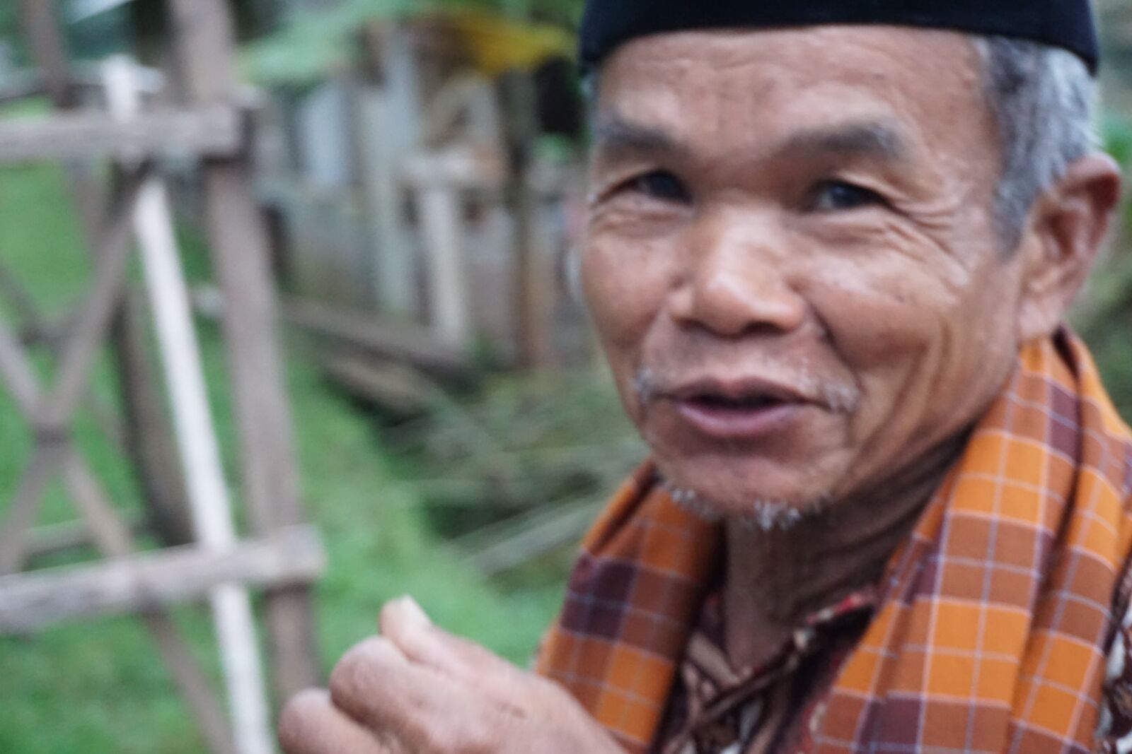 Sony a6000 sample photo. Old man, oldest man photography