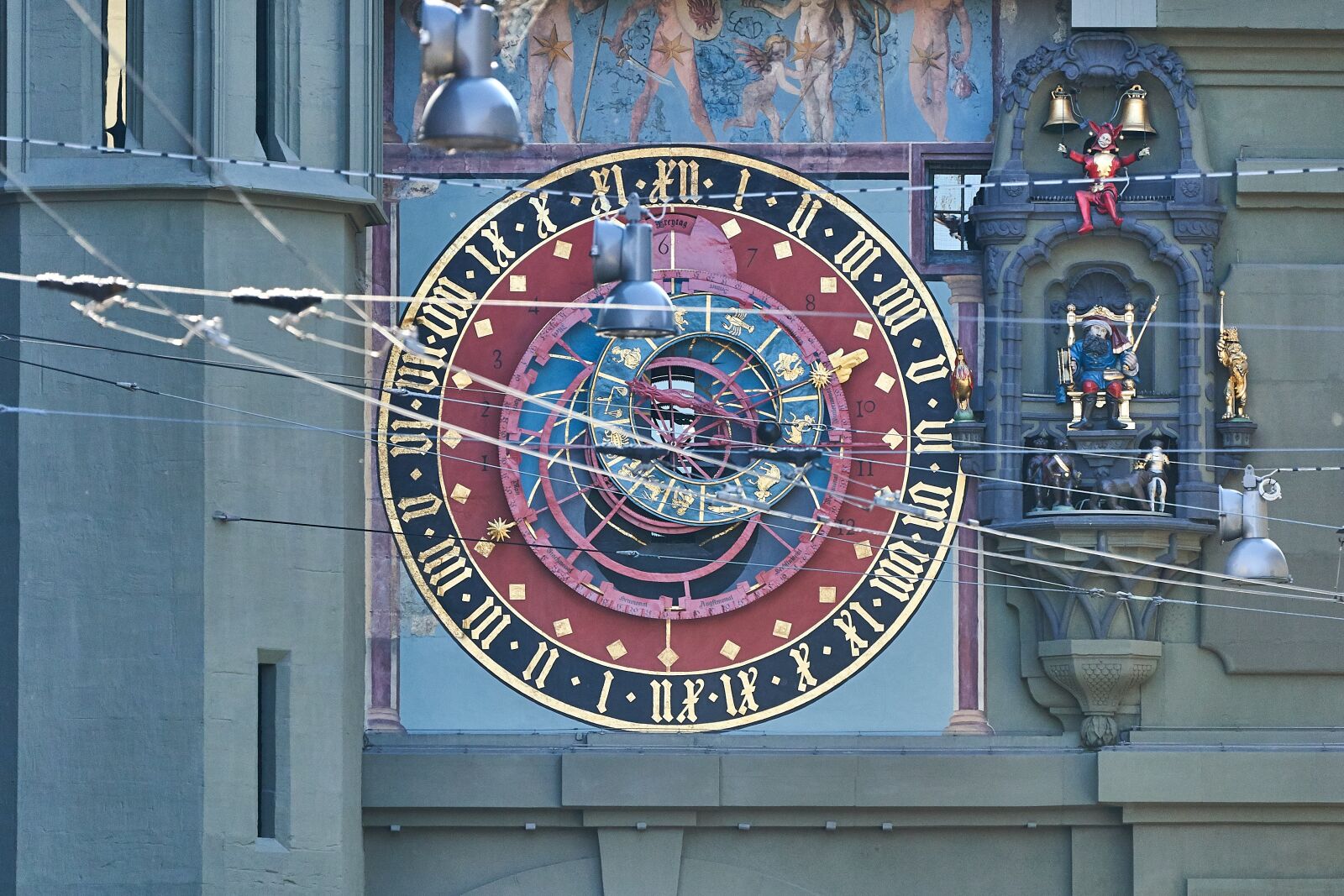Sony FE 100-400mm F4.5-5.6 GM OSS sample photo. Berne, switzerland, zytglogge photography