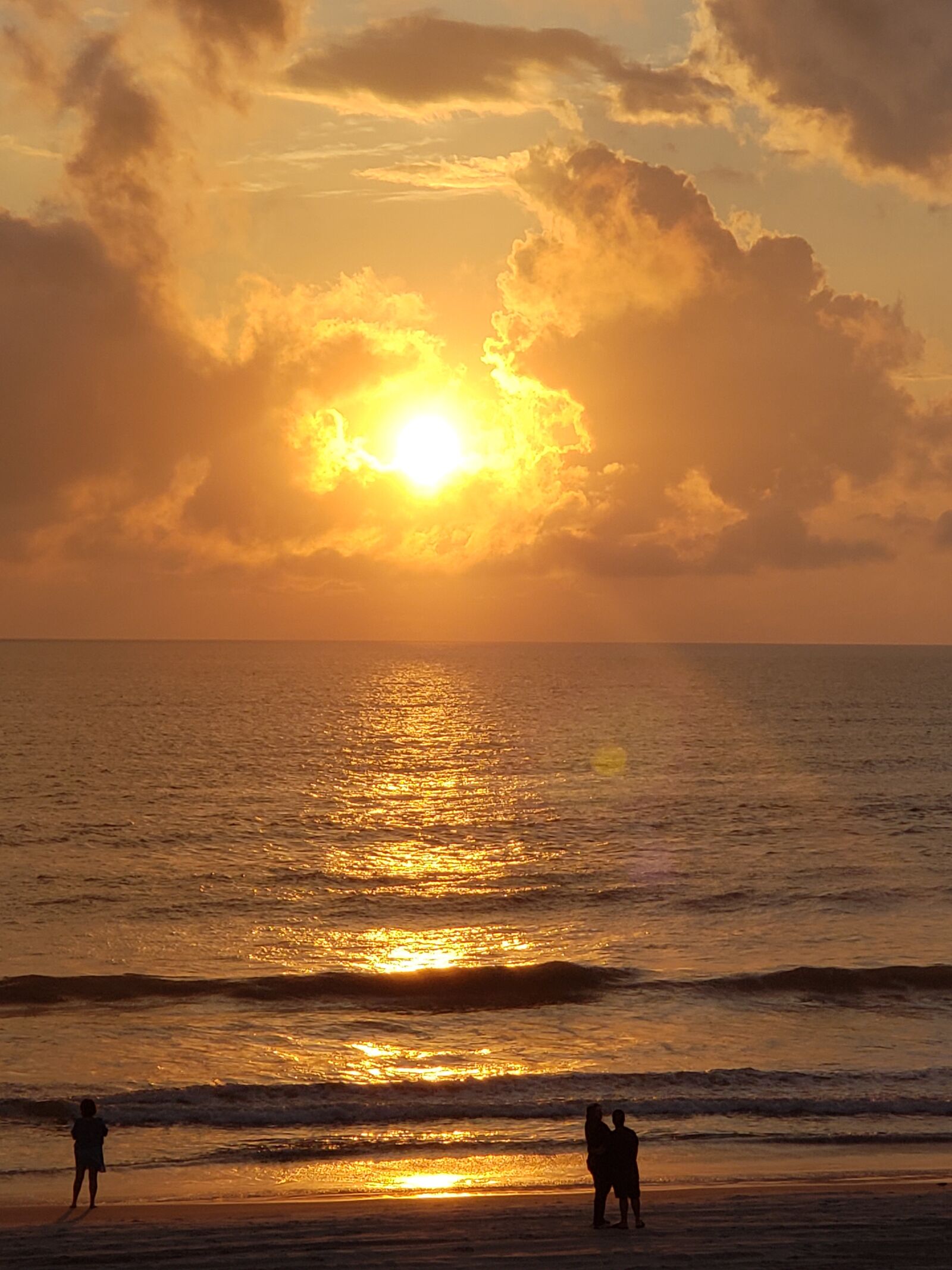 Samsung Galaxy S9+ sample photo. Sunrise, ocean, beach photography