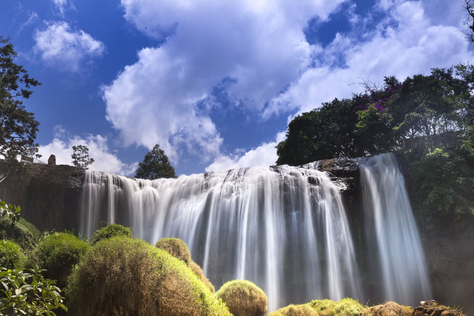 Canon EF 16-35mm F4L IS USM sample photo. Province, the waterfall, elephant photography