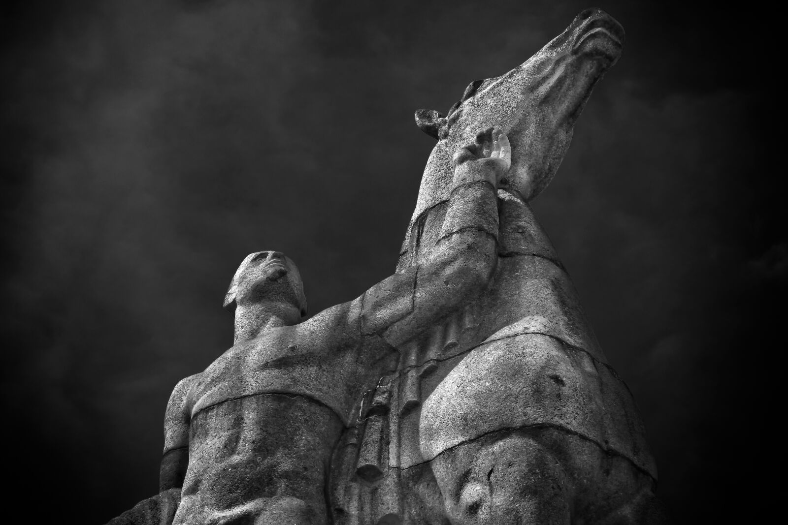 Olympus OM-D E-M10 sample photo. Statue, stone, sculpture photography