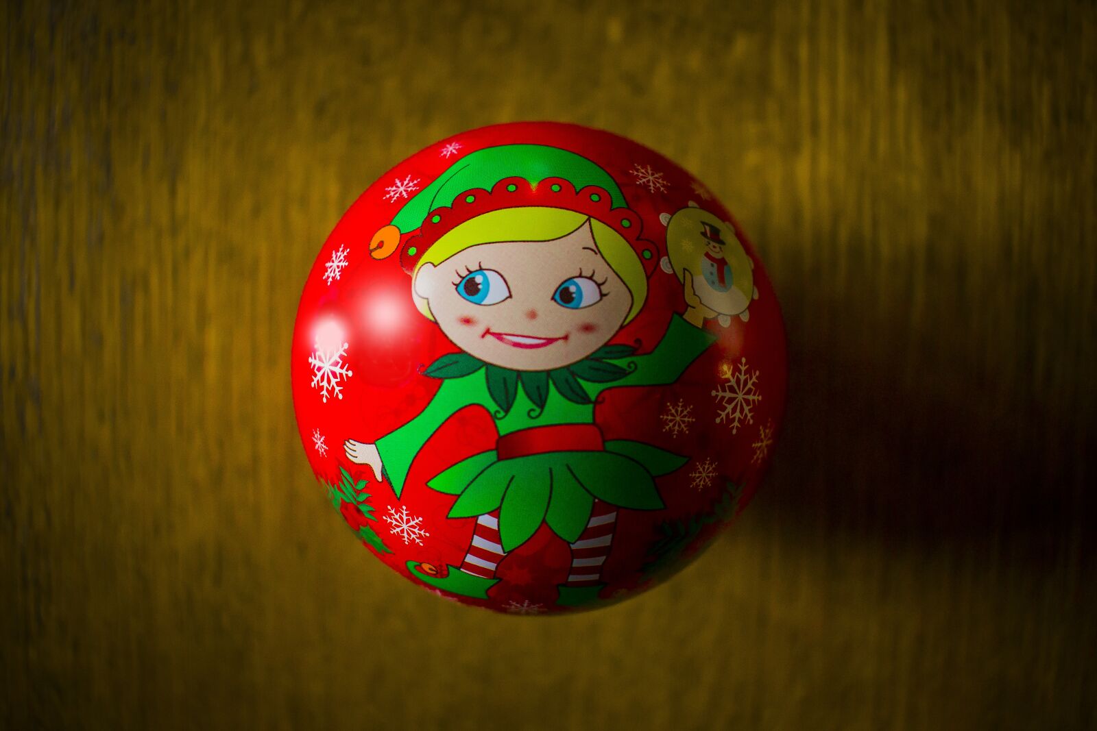 Nikon D5300 sample photo. Christmas, wreath, ball photography