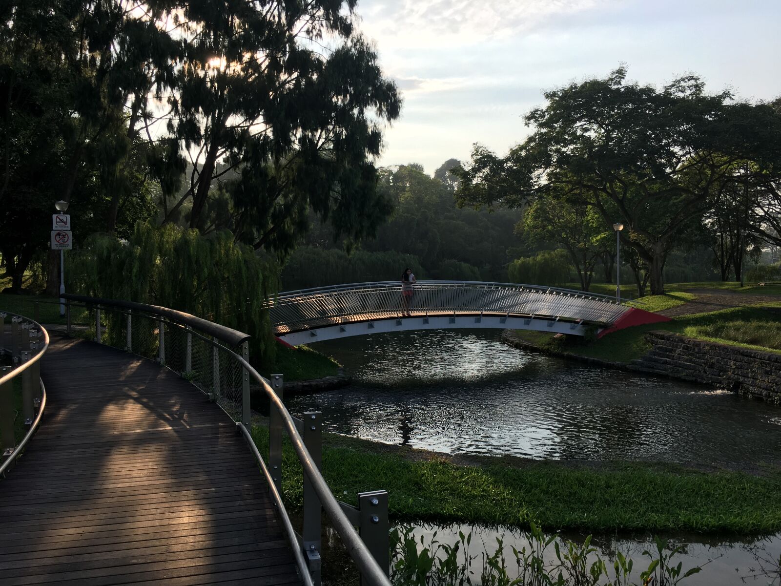 iPhone 6s Plus back camera 4.15mm f/2.2 sample photo. Bridge, garden, park, shadow photography