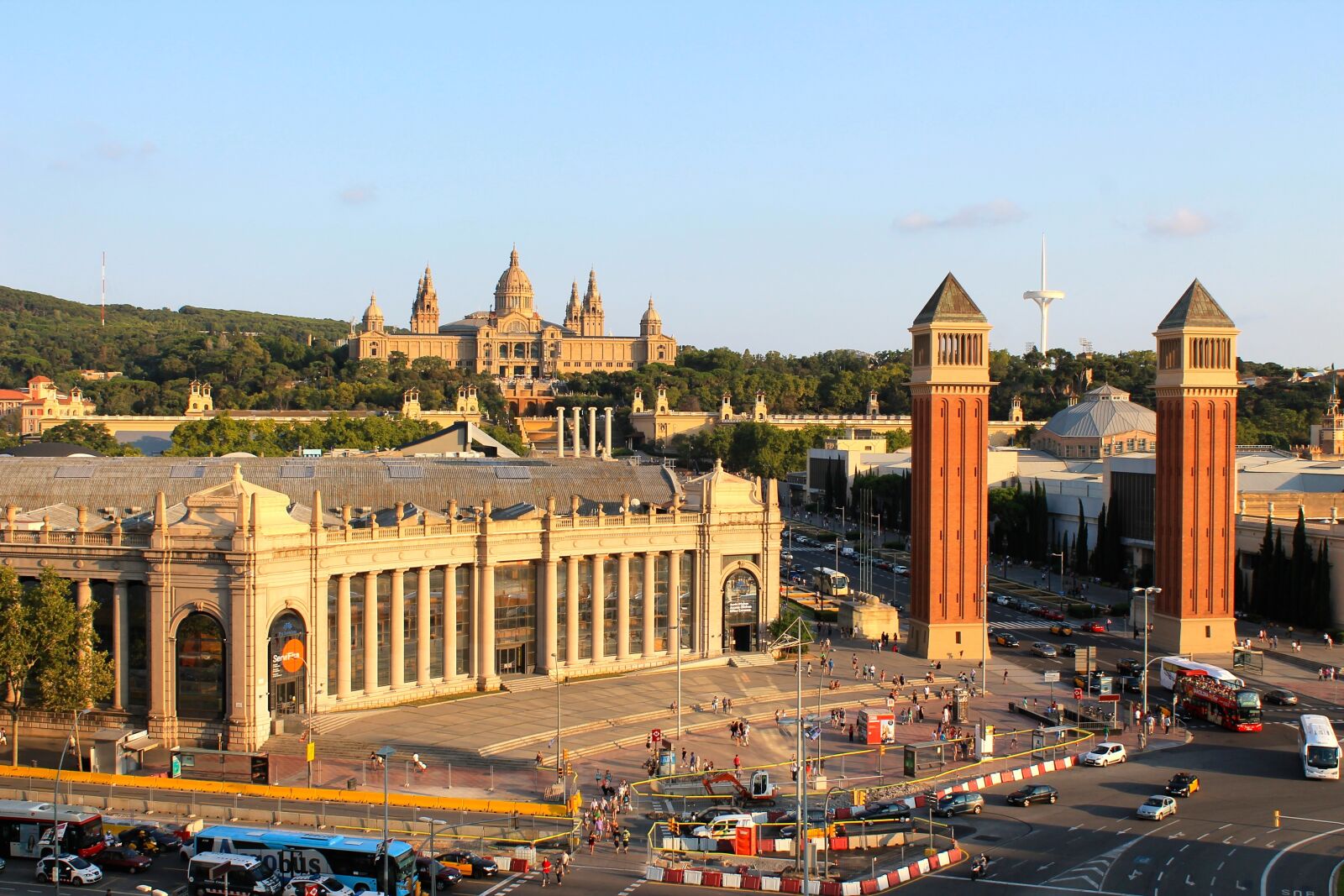 Canon EOS 1100D (EOS Rebel T3 / EOS Kiss X50) sample photo. Barcelona, spain, architecture photography