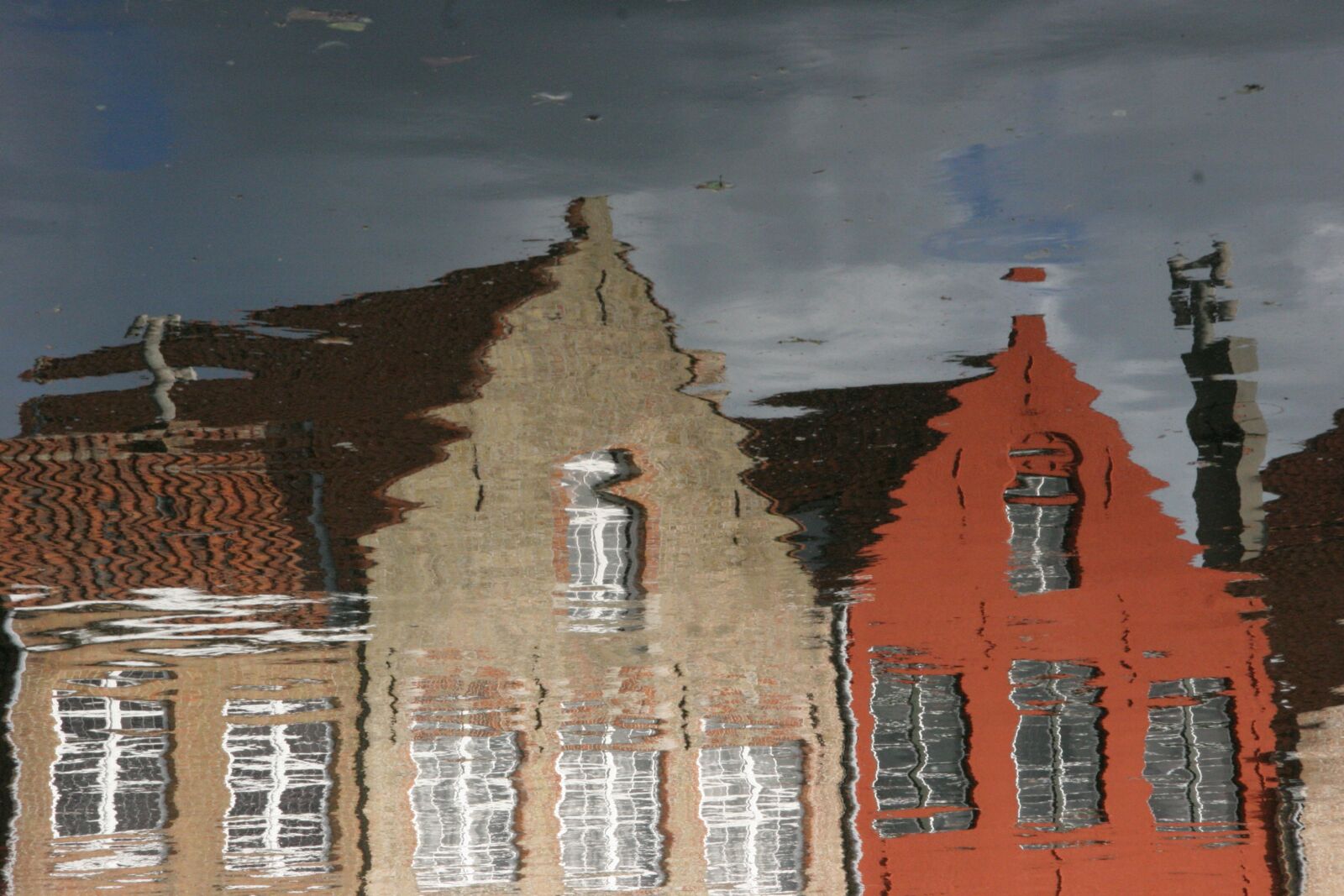 Canon EOS 20D sample photo. Bruges, water reflection, facade photography