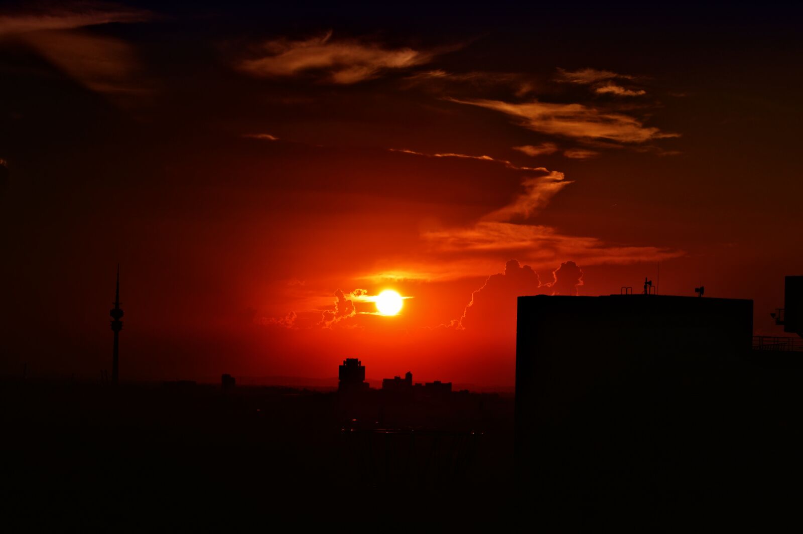 Nikon D3200 sample photo. Munich, sunset, silhouette photography