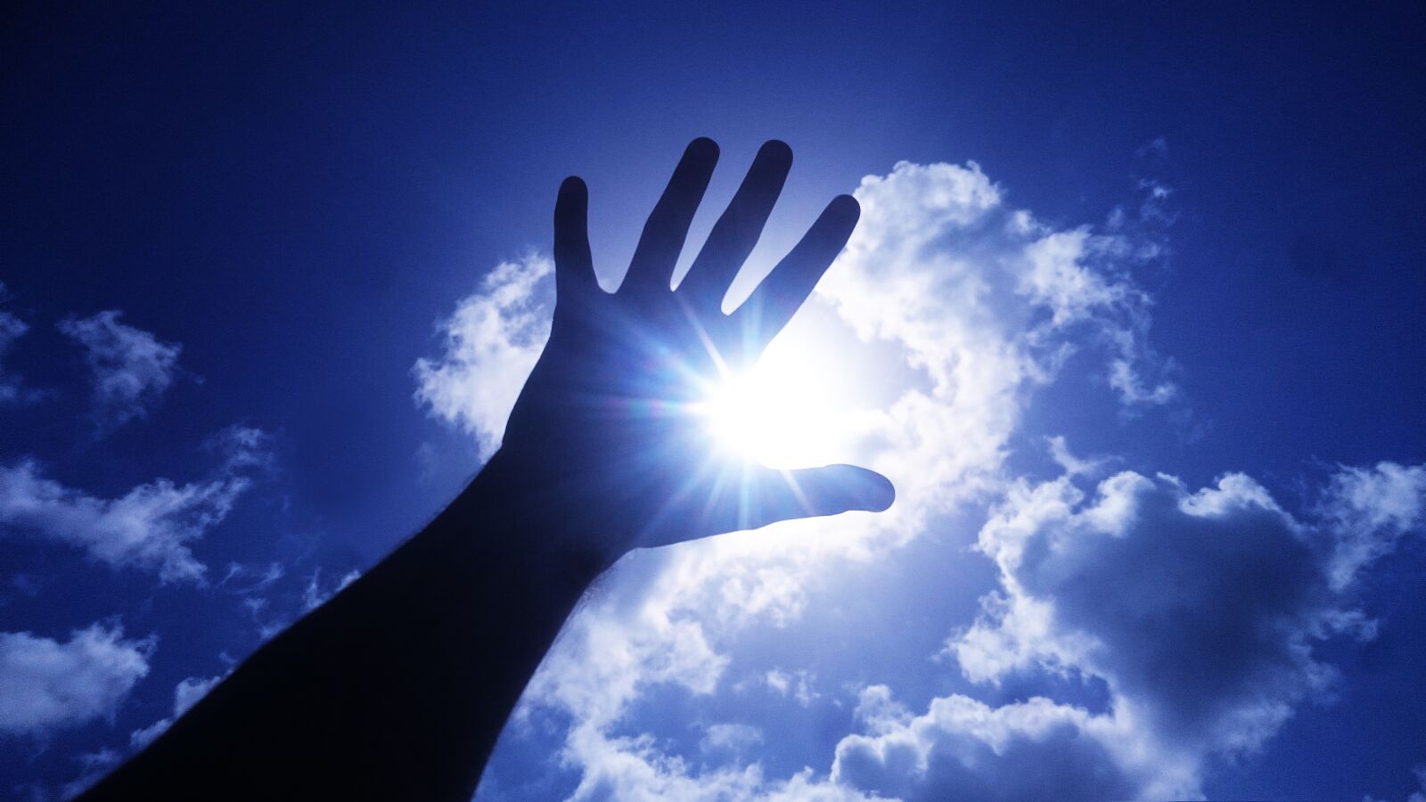 Sony Xperia Z3 sample photo. Sun, sky, hand photography