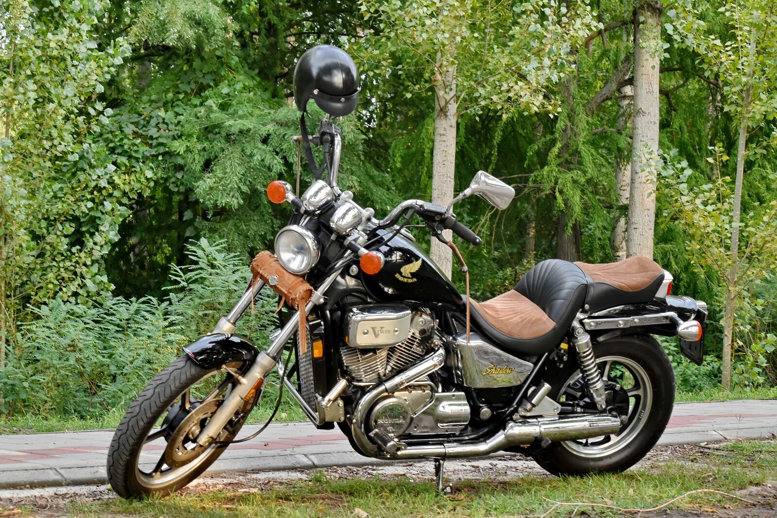 Nikon D5500 sample photo. Adventure, engine, forest road photography