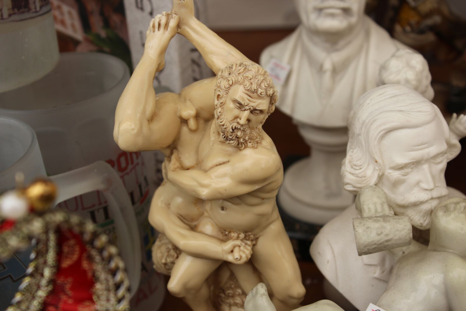 Canon EOS 1200D (EOS Rebel T5 / EOS Kiss X70 / EOS Hi) sample photo. Roman, status, humor photography