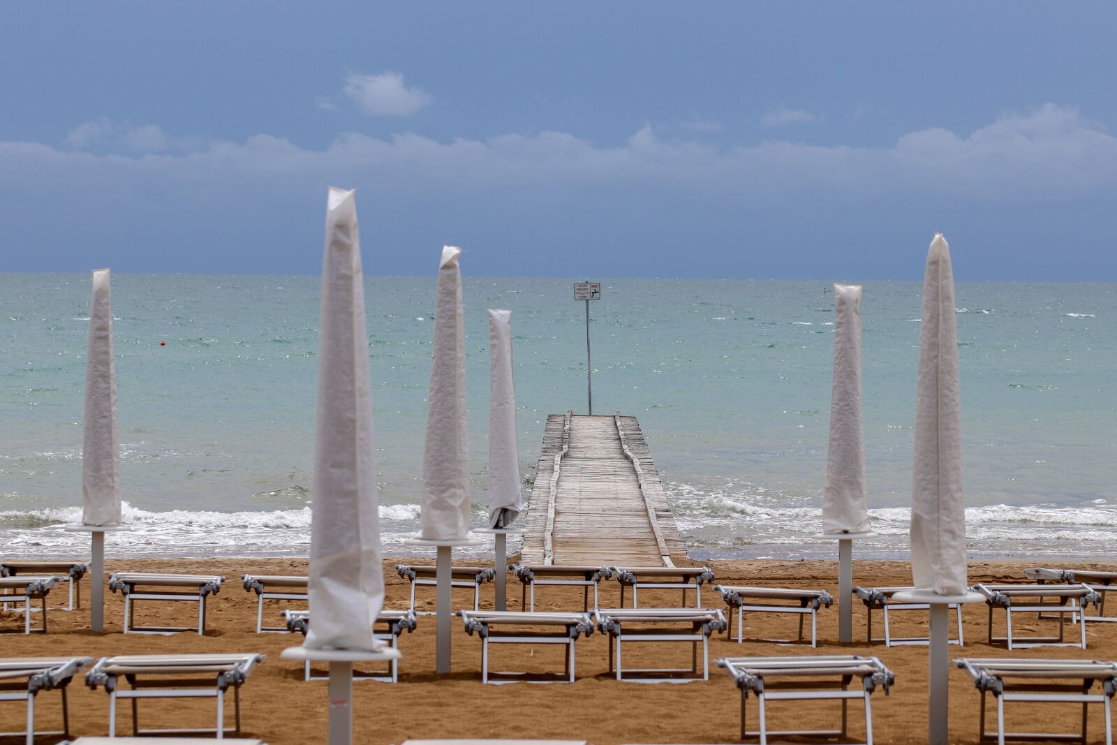 Canon EOS 200D (EOS Rebel SL2 / EOS Kiss X9) sample photo. Italy jesolo, beach, vacations photography