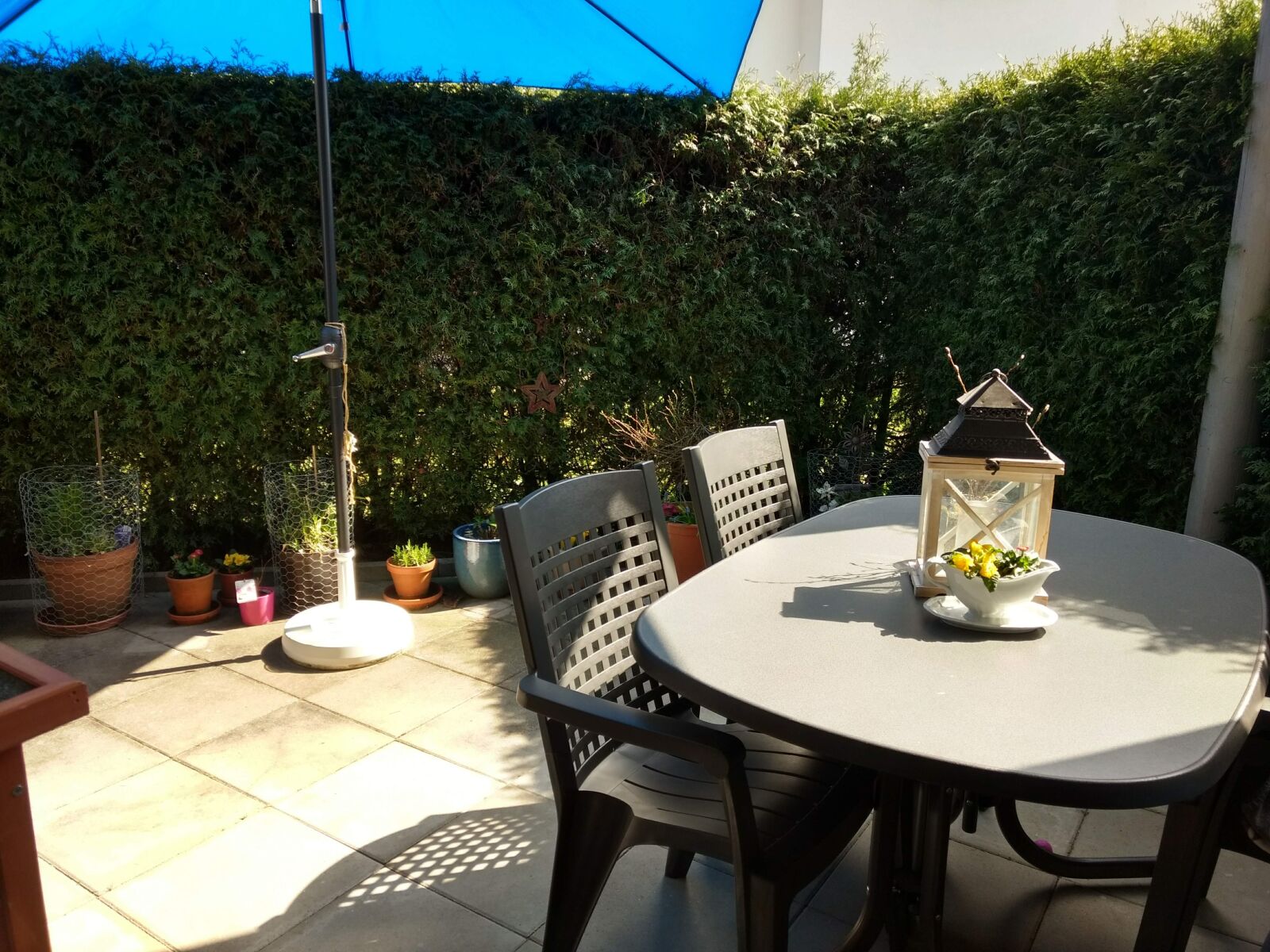 Motorola Moto G (4) sample photo. Terrace, garden, furniture photography