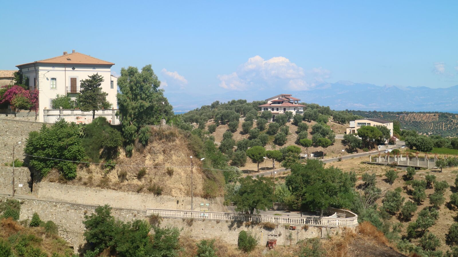 Canon EOS M3 sample photo. Crosia, calabria, building photography
