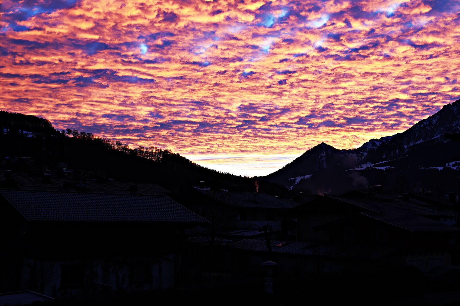 Canon EF-M 15-45mm F3.5-6.3 IS STM sample photo. Mood, morgenrot, sunrise photography