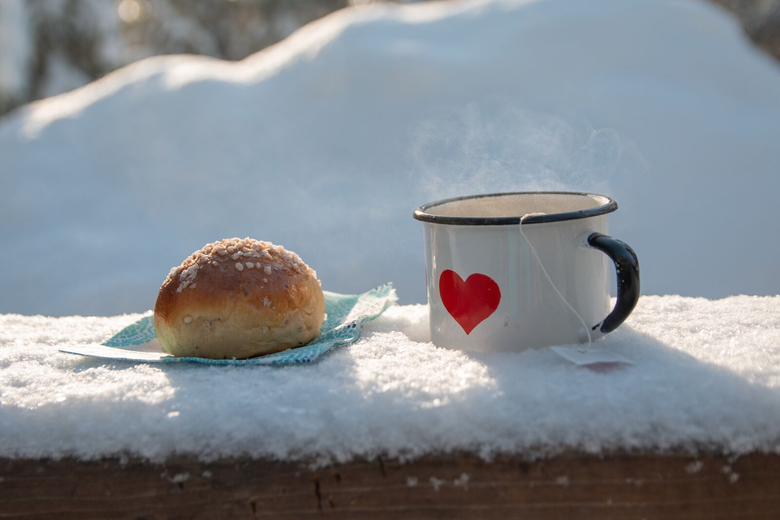 Canon EOS 70D sample photo. Lunch, outside, food photography