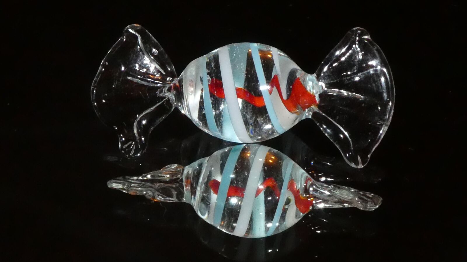 Panasonic DMC-TZ81 sample photo. Glass, candy, mirroring photography