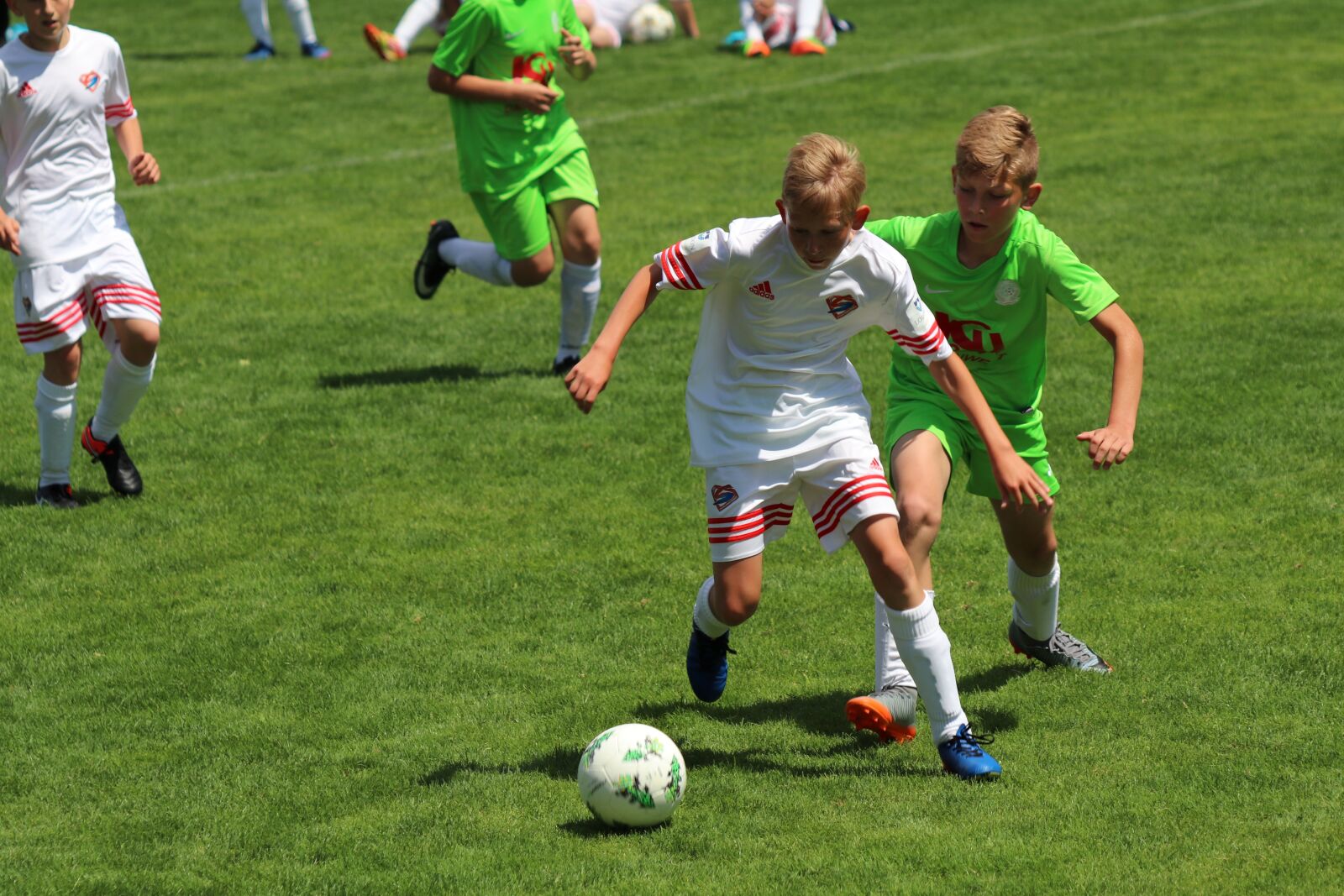 Canon EOS 80D sample photo. Football, youth, fight for photography