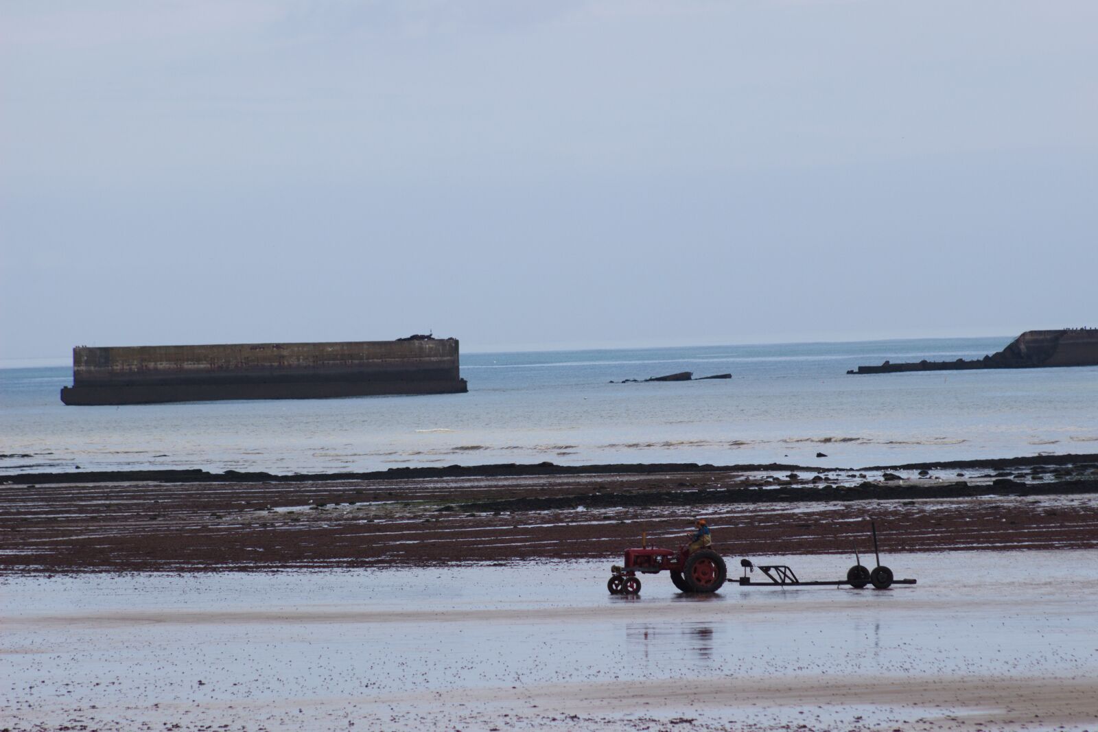 Canon EF75-300mm f/4-5.6 sample photo. France, sea, bunker photography