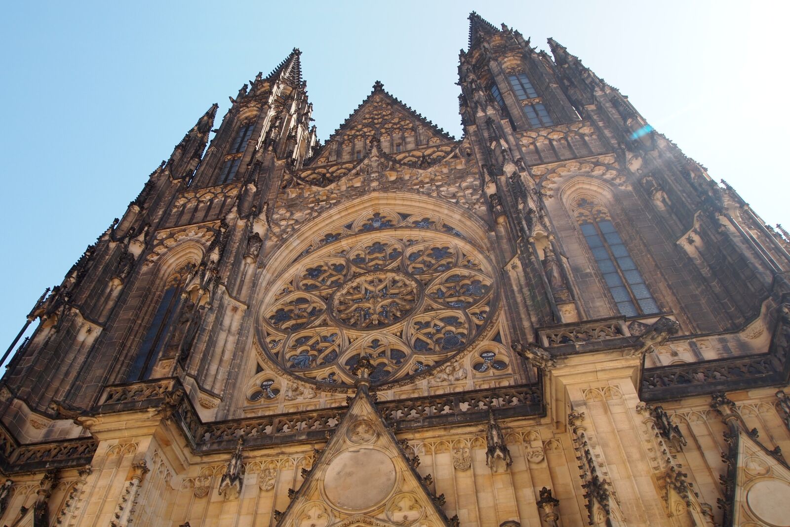 Olympus PEN E-PL1 sample photo. The cathedral, prague, the photography