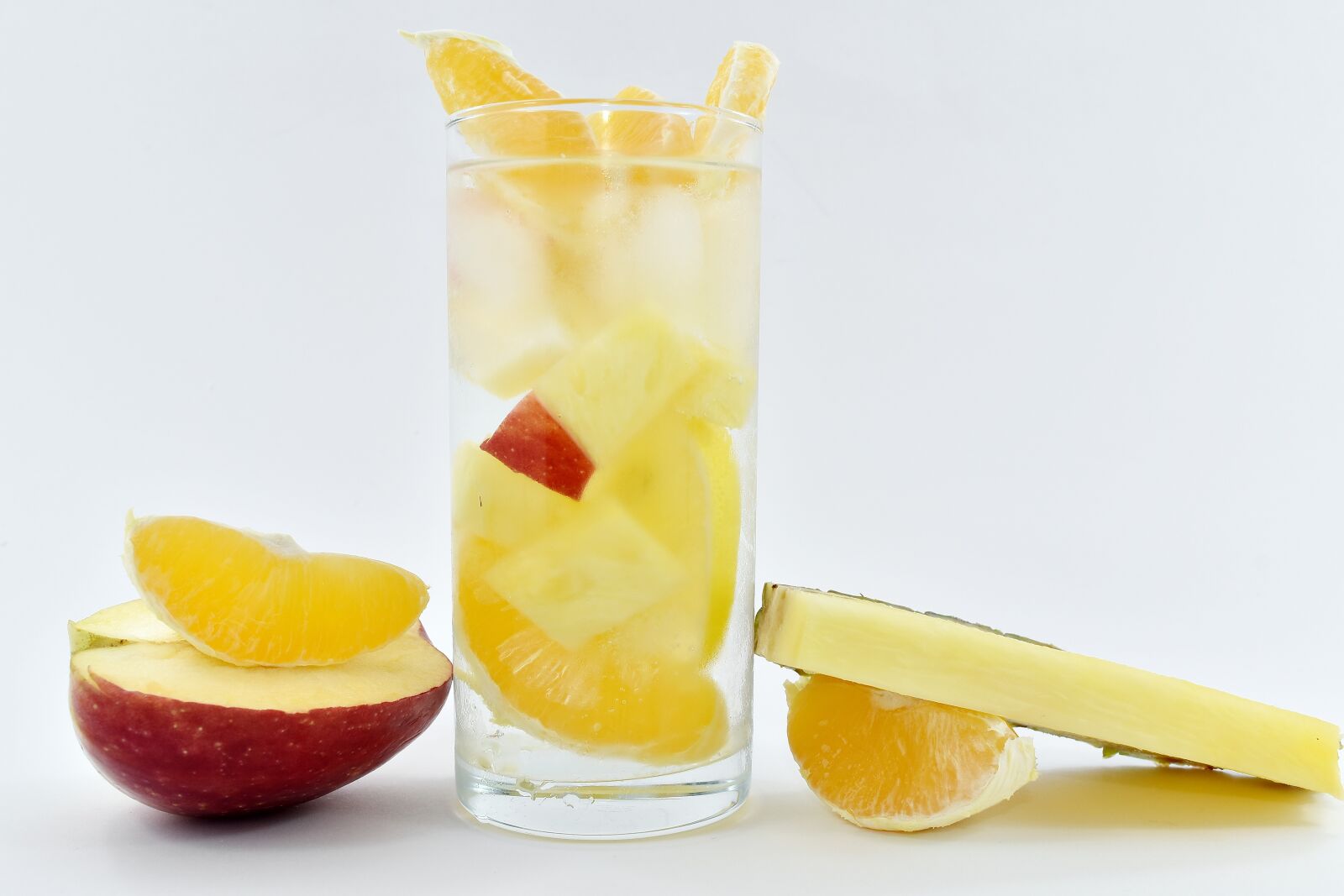 Nikon D5500 sample photo. Apple, fruit cocktail, fruit photography