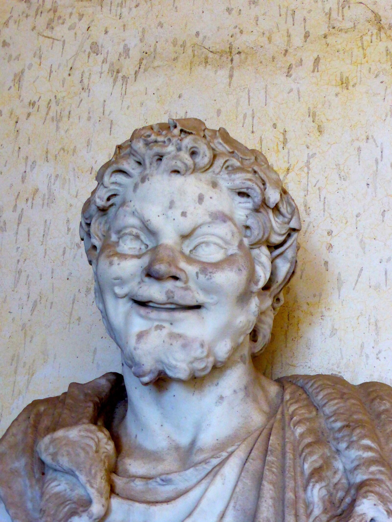 Panasonic DMC-TZ41 sample photo. Statue, smiling, marble photography
