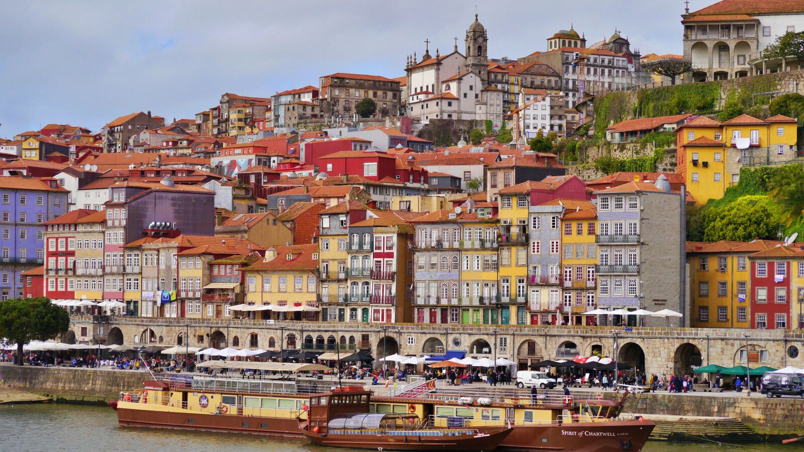 Panasonic Lumix DMC-G5 sample photo. Porto, portugal, city photography
