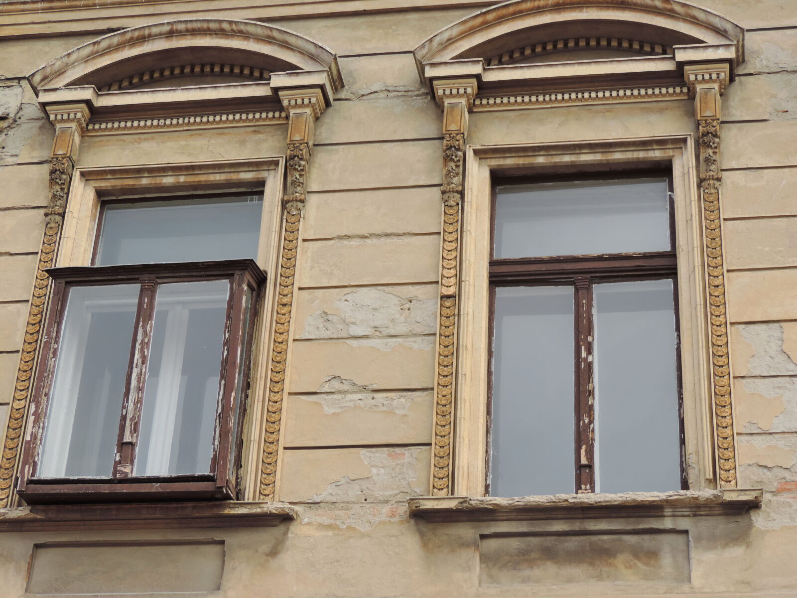 Nikon Coolpix P520 sample photo. Baroque, heritage, residence, balcony photography