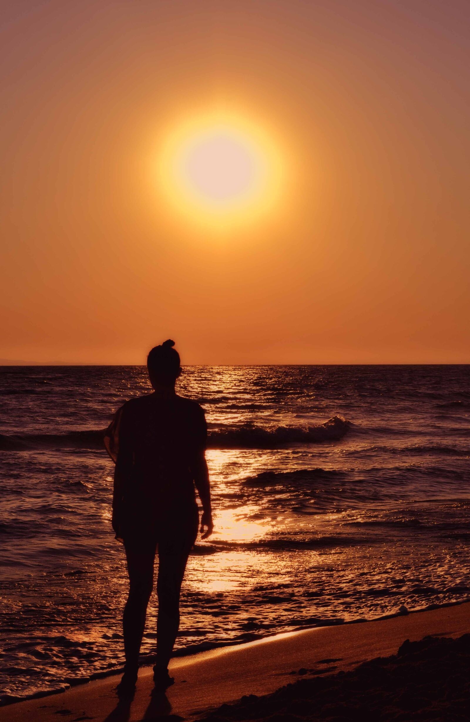 Nikon D3100 sample photo. Woman silhouette, seaside, seascape photography