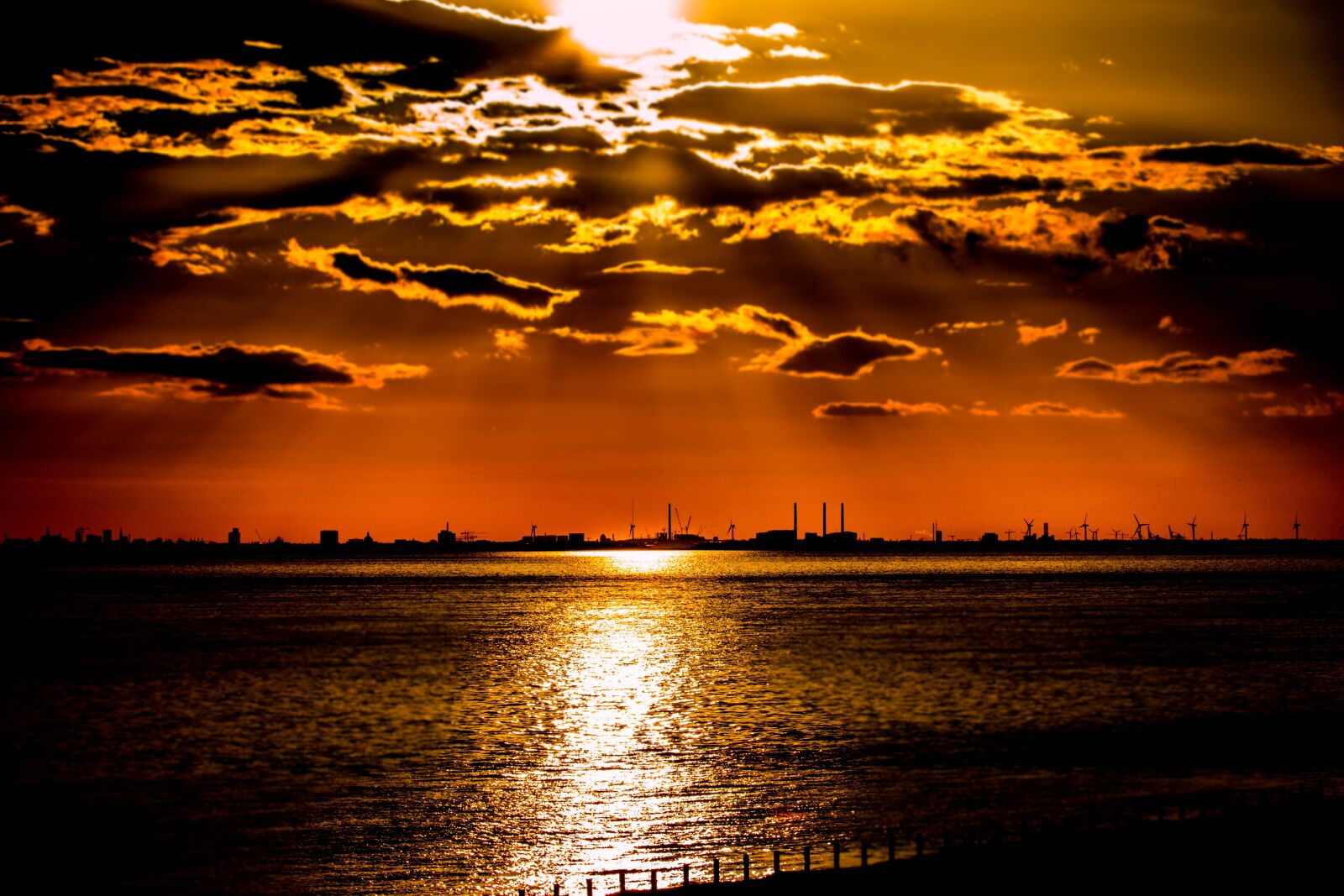Canon EF 100-400mm F4.5-5.6L IS USM sample photo. Sunset, dawn, body of photography