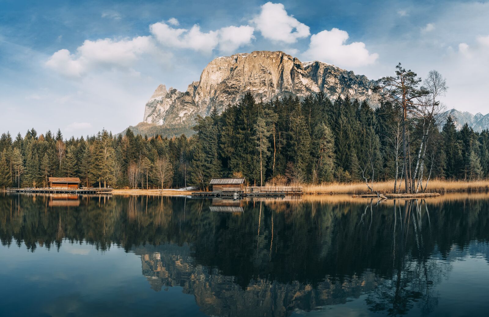 Nikon D800 sample photo. Cabin, forest, lake photography