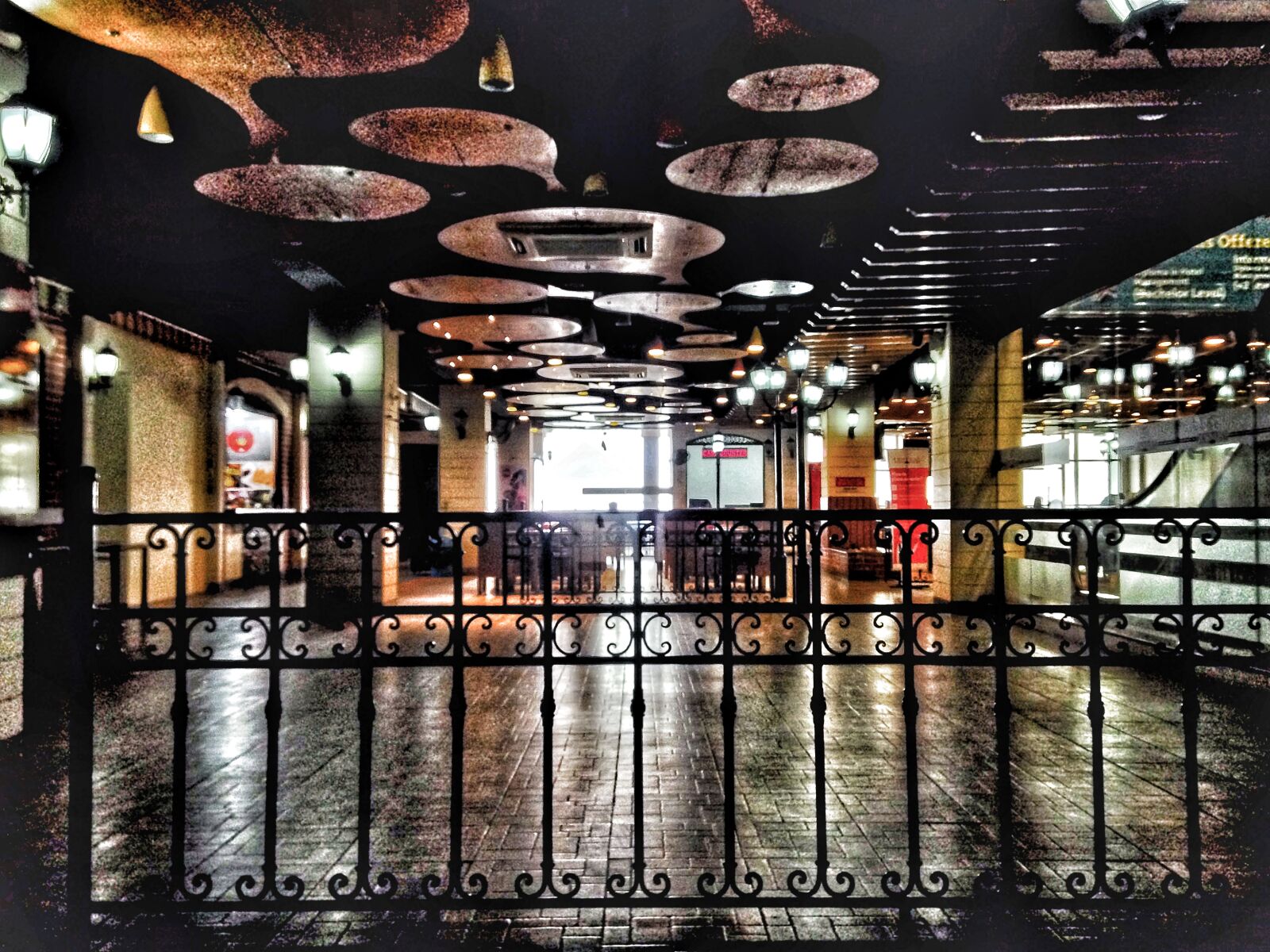 iPhone 5c back camera 4.12mm f/2.4 sample photo. Bar, cafe, black, contrast photography
