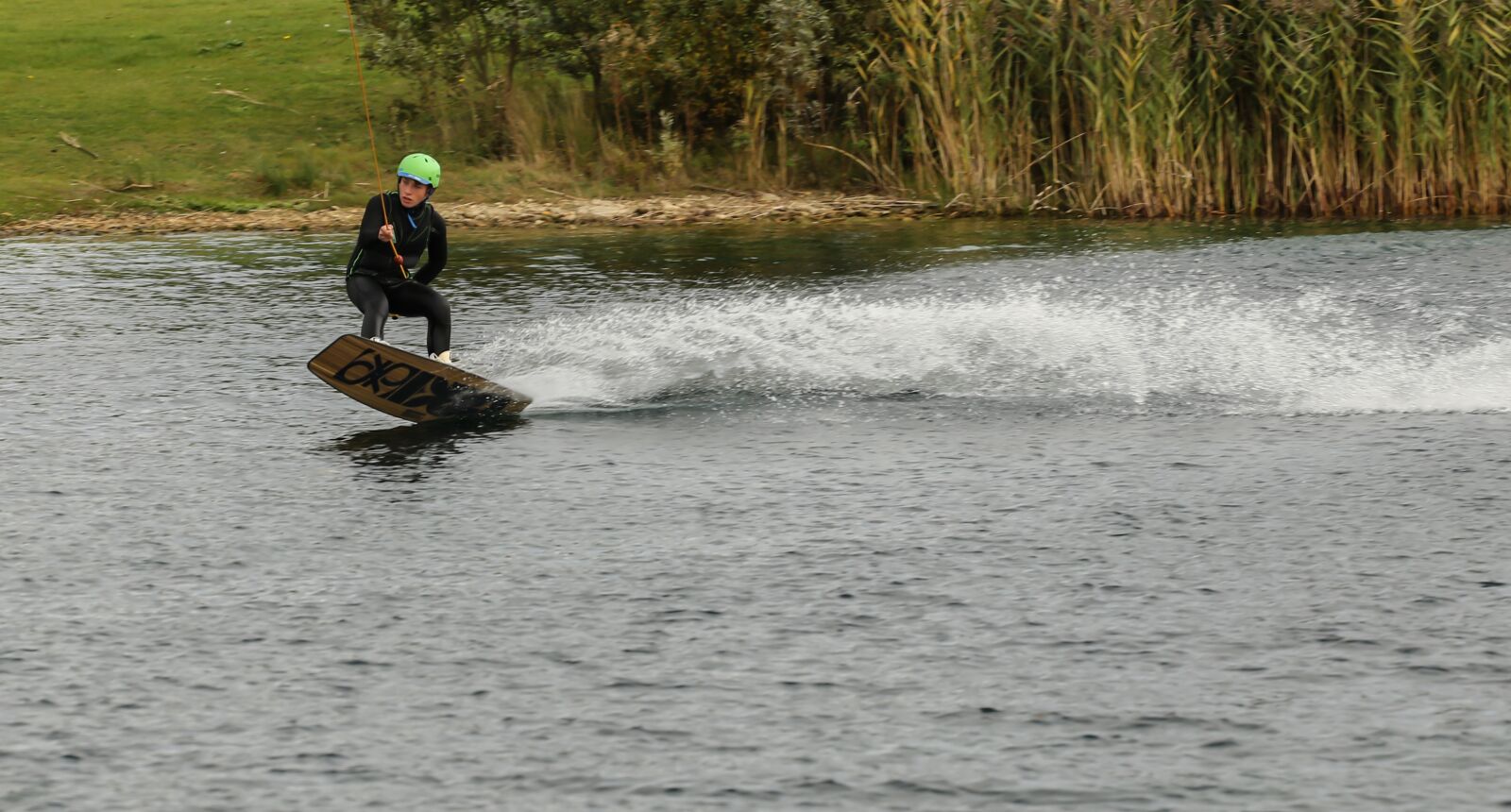 Canon EOS 7D Mark II + Canon EF 70-200mm F4L USM sample photo. Wakeboard, water, ski photography