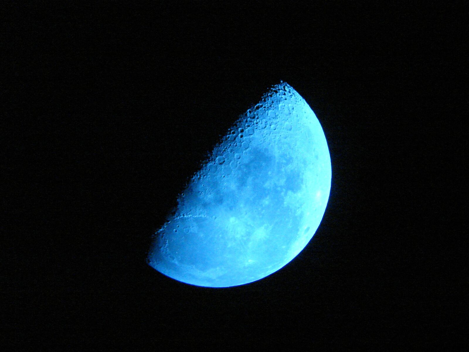 Sony DSC-H2 sample photo. Moon, blue moon, sky photography