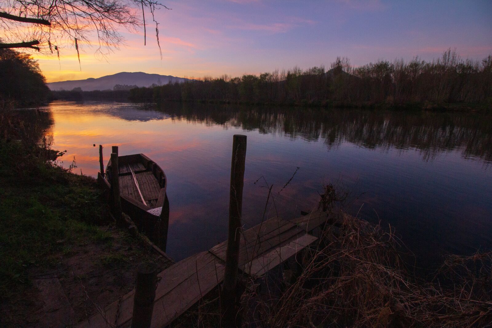 Canon EOS 550D (EOS Rebel T2i / EOS Kiss X4) sample photo. Sunset, ponte de lima photography