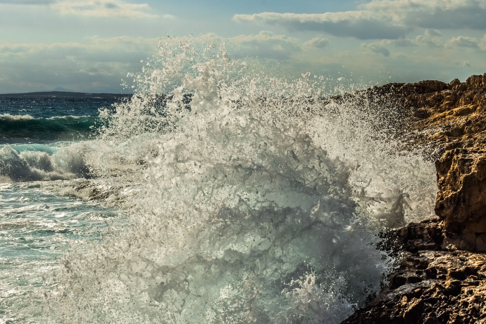 Nikon D3300 sample photo. Wave, smashing, sea photography