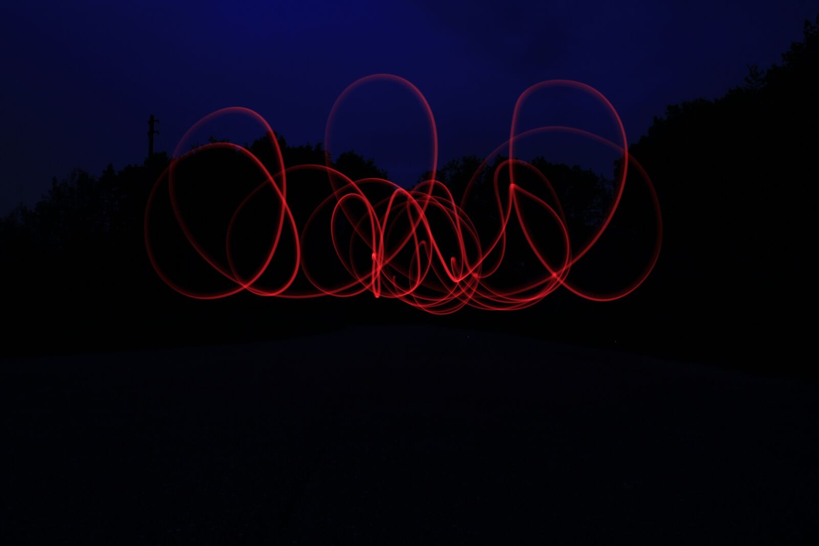 Canon EOS 1200D (EOS Rebel T5 / EOS Kiss X70 / EOS Hi) sample photo. Light, at night, night photography