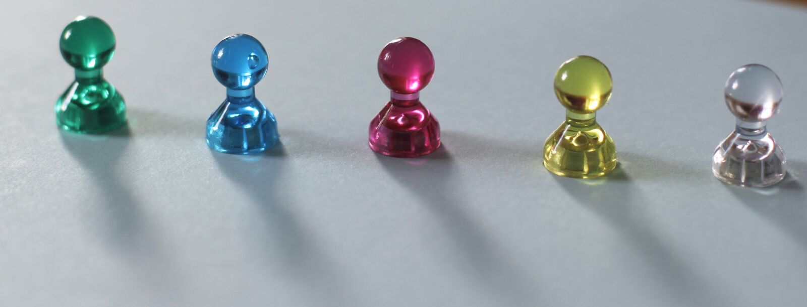 Canon EOS 60D + Canon EF 50mm F1.4 USM sample photo. Magnets, colorful, background photography