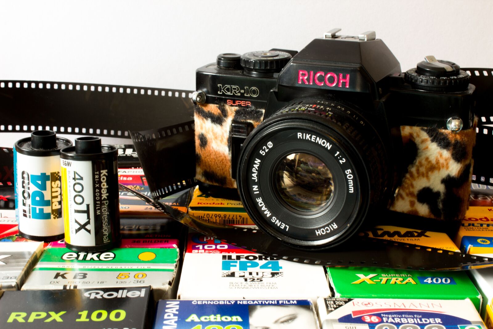 Canon EOS 600D (Rebel EOS T3i / EOS Kiss X5) sample photo. Camera, analog, ricoh photography