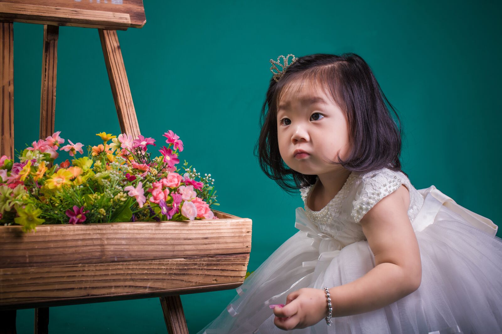 Canon EOS 5D Mark II sample photo. Girls, cute, focus photography