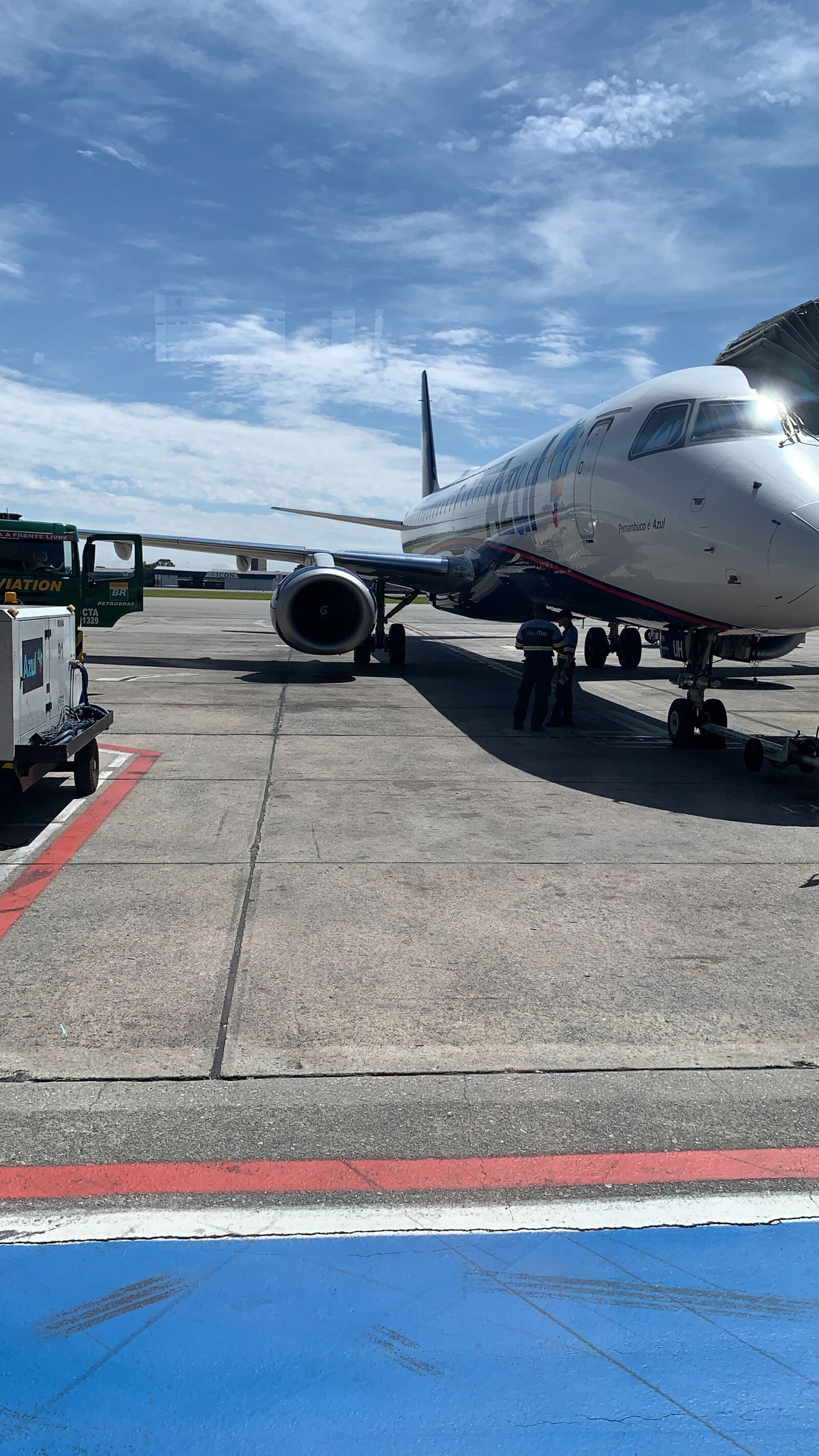 Apple iPhone XR sample photo. Airplane, airport, travel photography