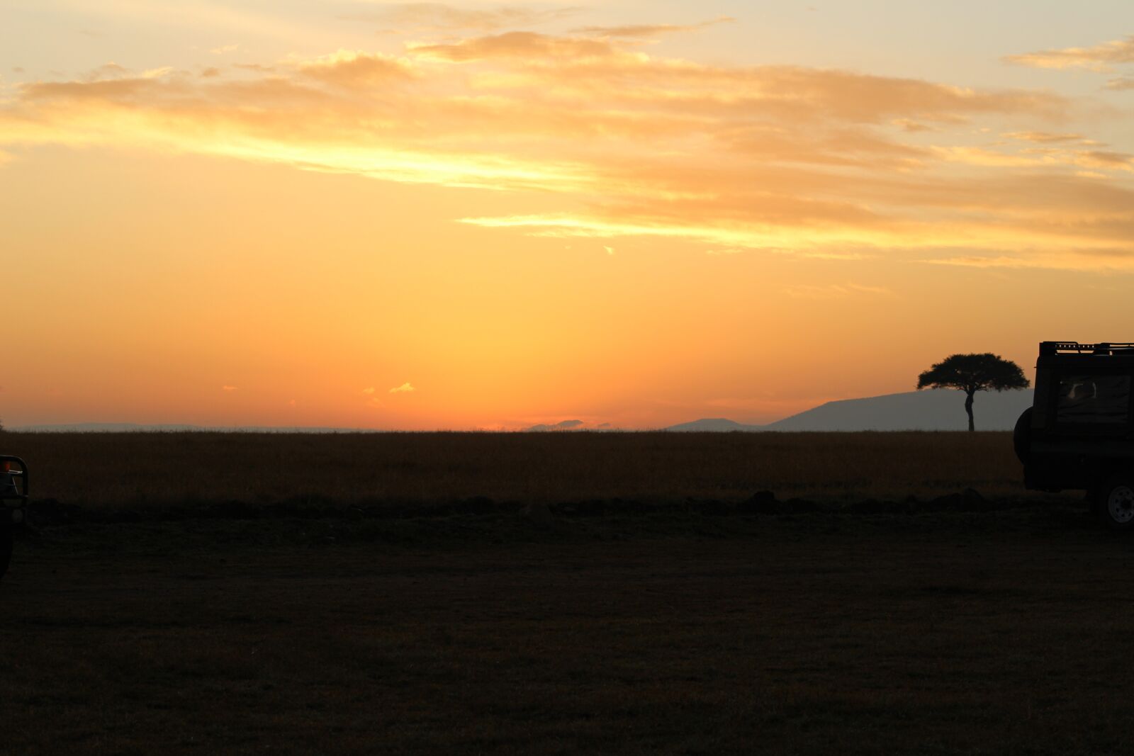 Canon EOS 100D (EOS Rebel SL1 / EOS Kiss X7) sample photo. Kenya, africa, sunrise photography